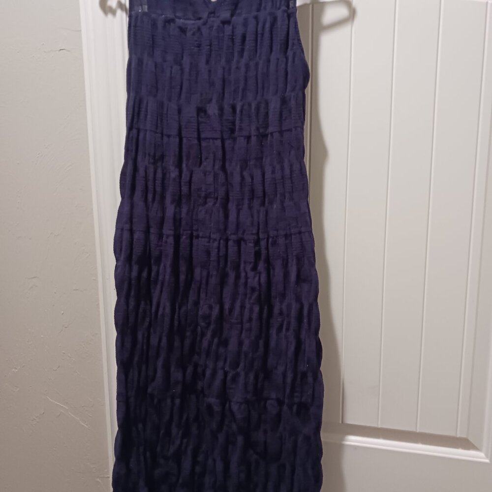 Max Studio Ruffled Sleeveless Dress Sz M.
